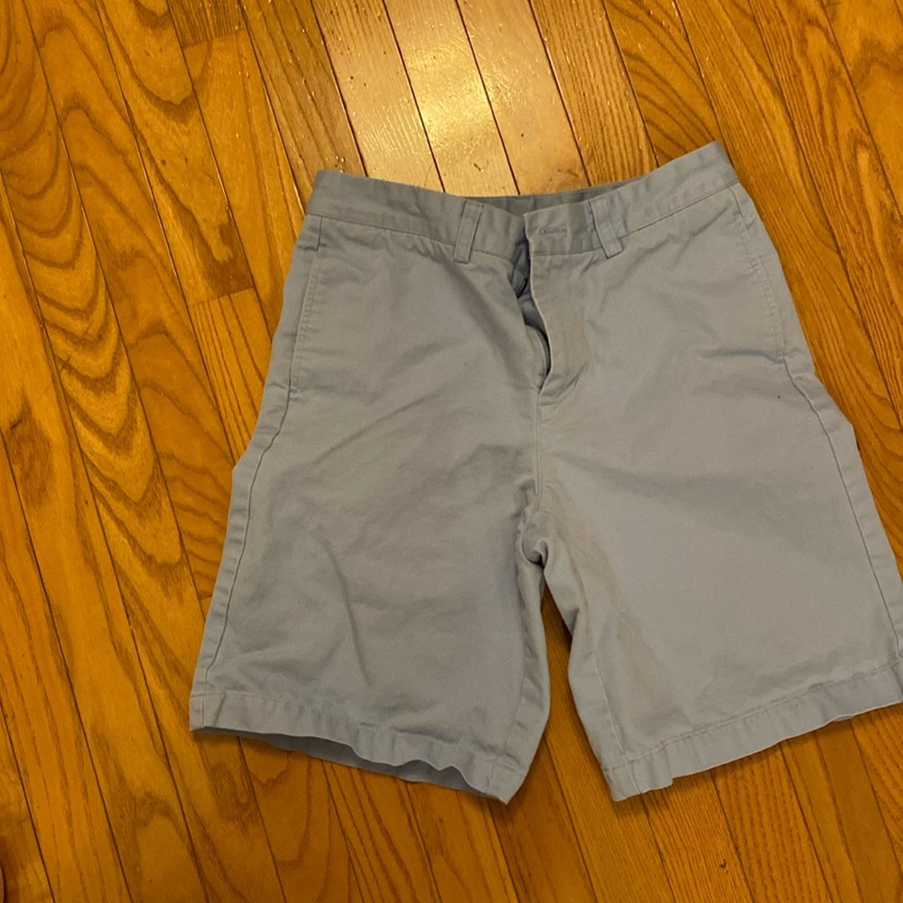 Vineyard vines boys light blue shorts size 18